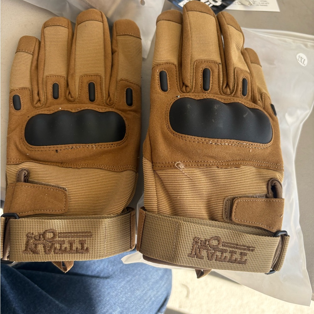 TitanOps Full Finger knickel Outdoor Tactical with Black and Brown